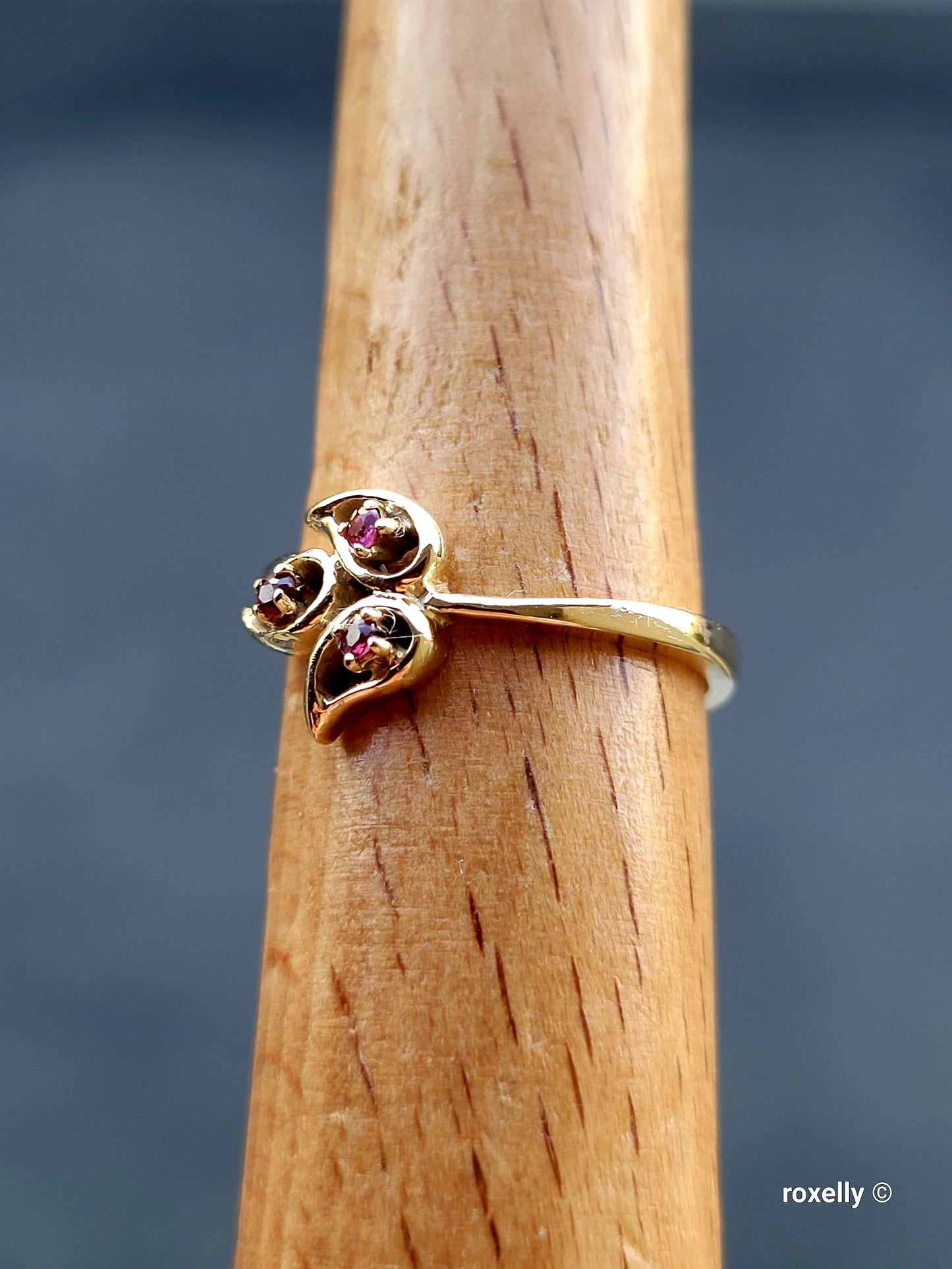 ❤️10k Size 6 Precious Solid Yellow Gold Rubies Cocktail Ring!