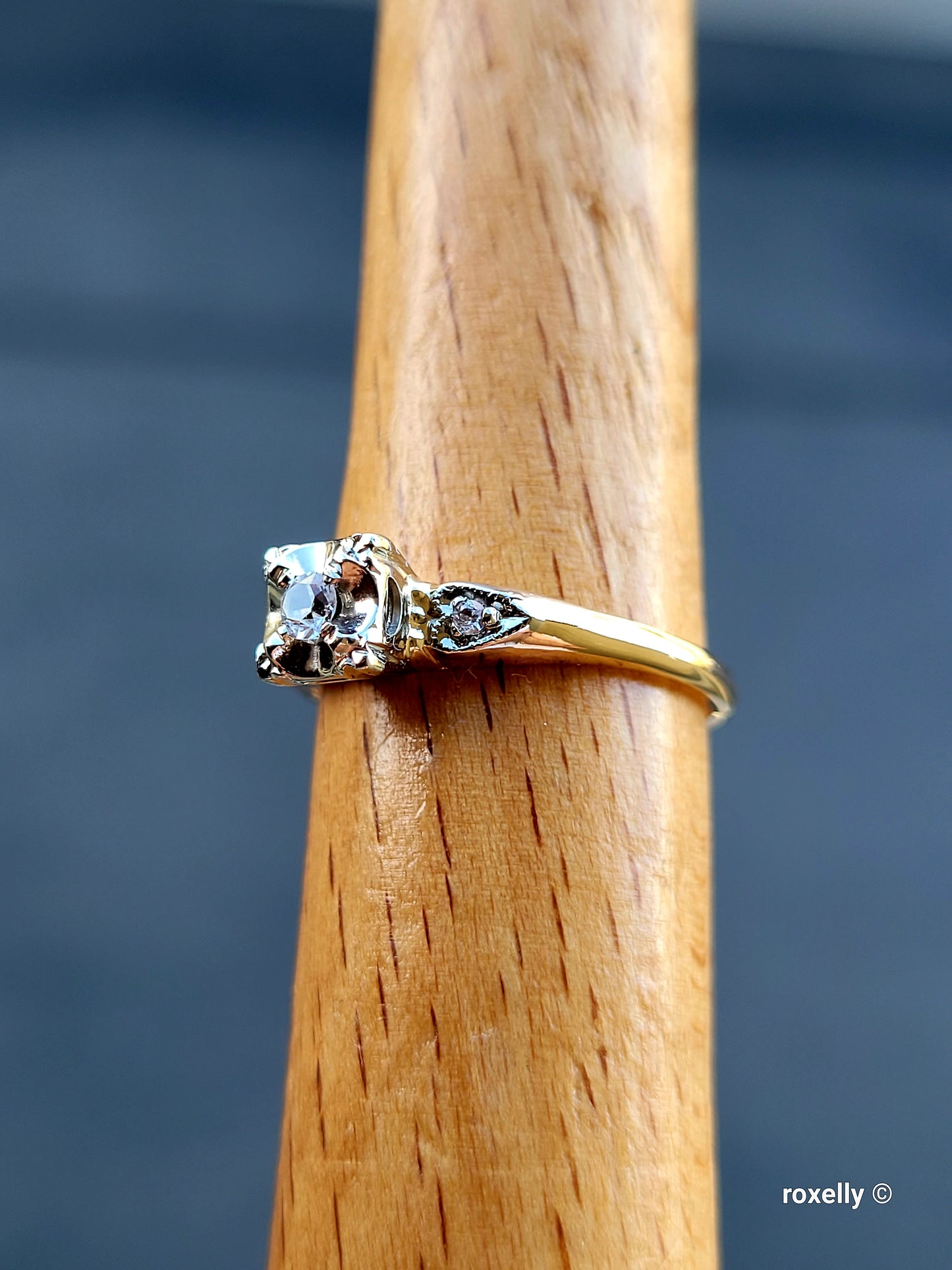 ❤️14k Size 6.75 Precious Solid Yellow and White Gold Diamond Art-Deco Ring!