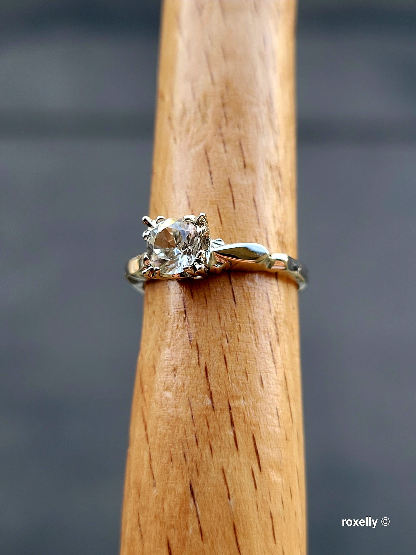 ❤️14k Size 4.5 Beautiful Solid White Gold Topaz Gemstone Ring!