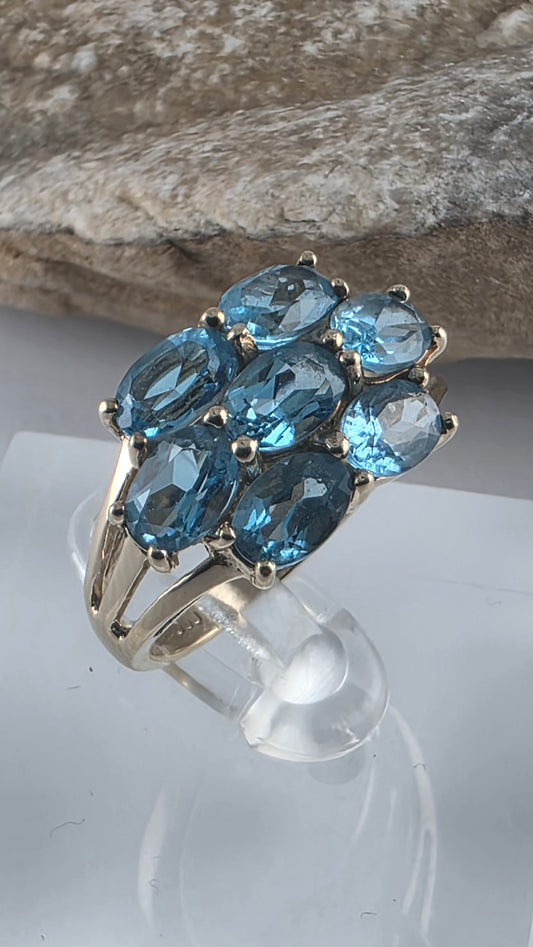 14K Yellow Gold Blue Topaz Cocktail Ring Size 6.5 - Solid Gold