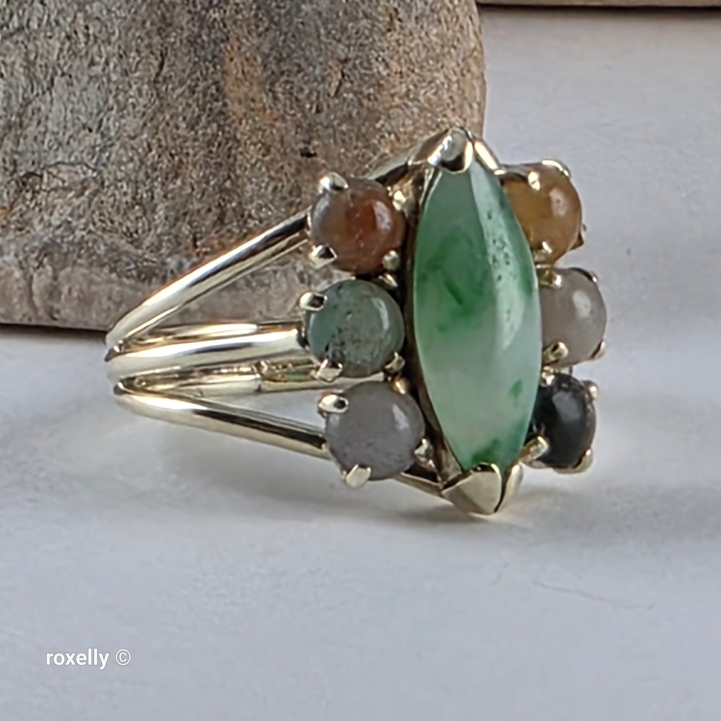 14K Yellow Gold Multi-Tone Jade Gemstones Ring Size 5.25 - Solid Gold