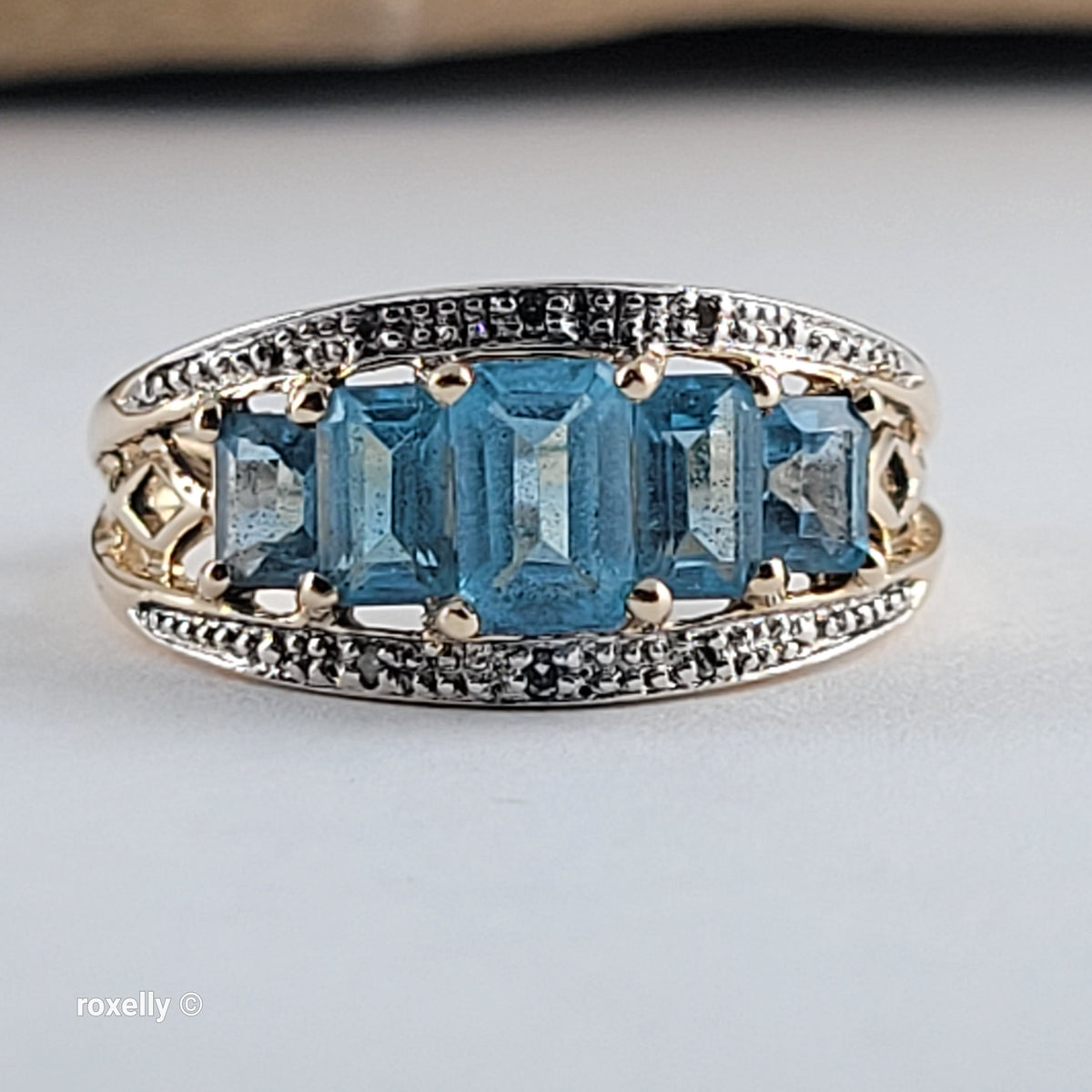 14K Yellow Gold Blue Topaz & Diamond Ring Size 8 - Solid Gold