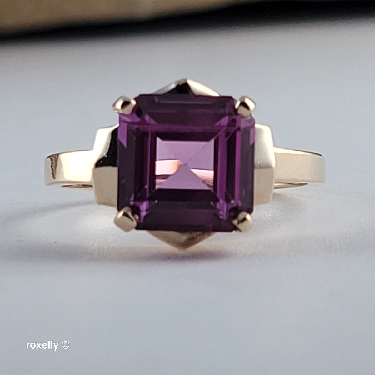 10K Yellow Gold Pink Sapphire Ring Size 4.75 - Solid Gold!