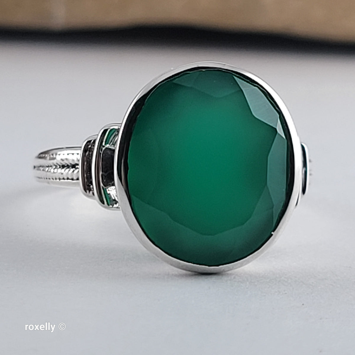925 Sterling Silver Green Onyx Ring Size 7.75