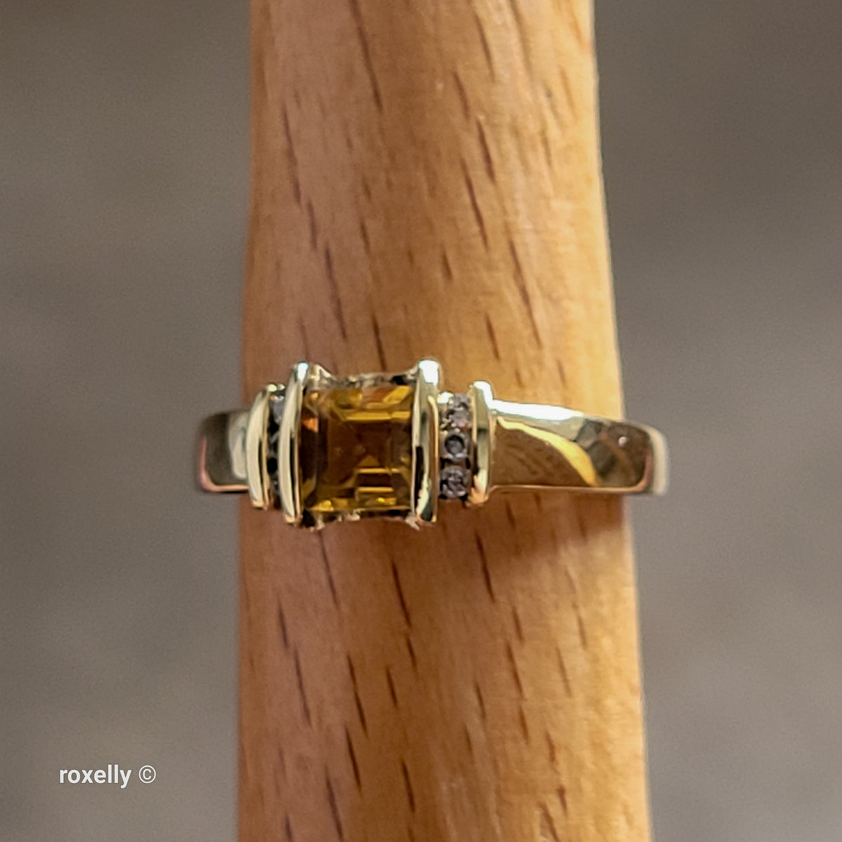 10K Yellow Gold Citrine and Genuine Diamonds Ring Size 6.75 - Solid Gold