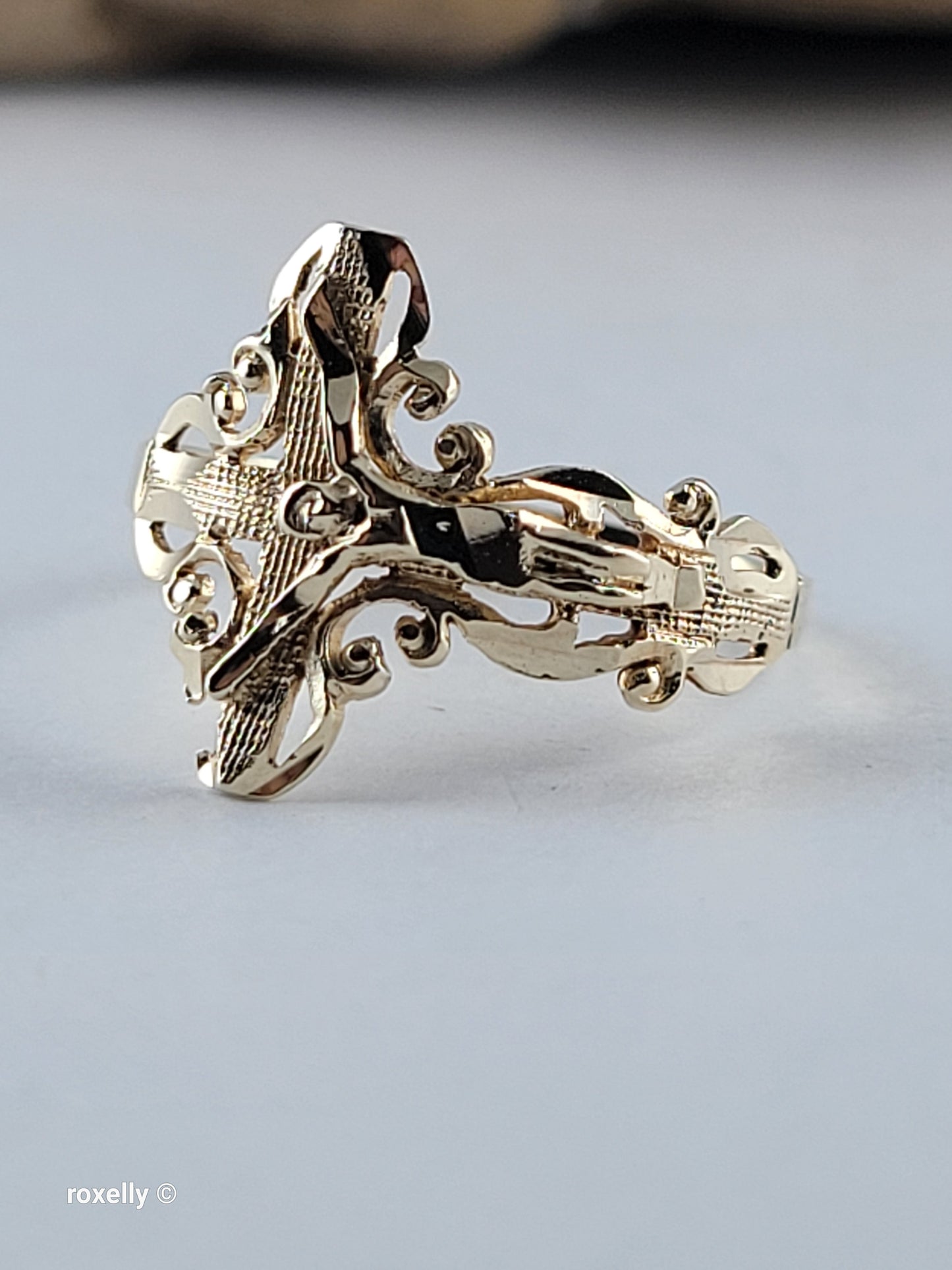 10K Yellow Gold Crucifix Design Ring, Size 6.75, Solid Gold