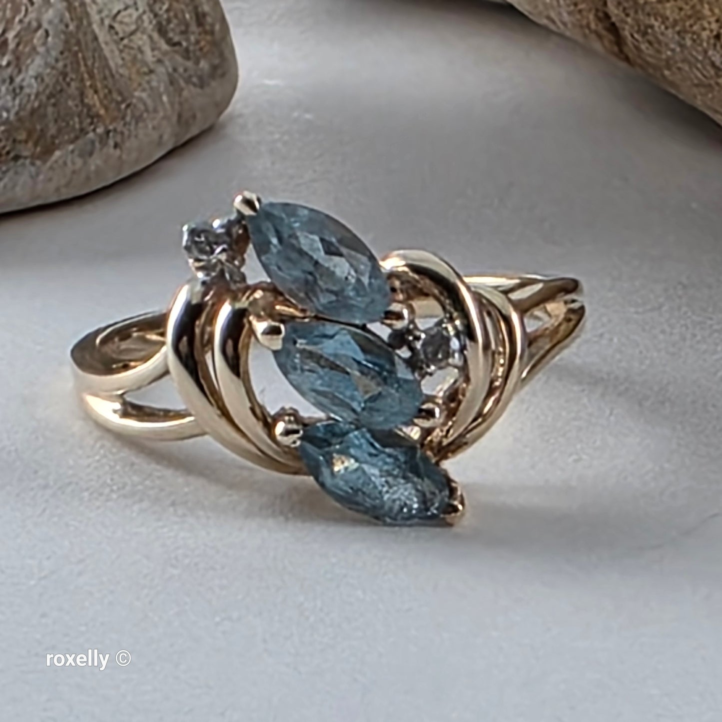 14K Yellow Gold Blue Topaz and Diamond Cocktail Ring Size 6, Solid Gold!