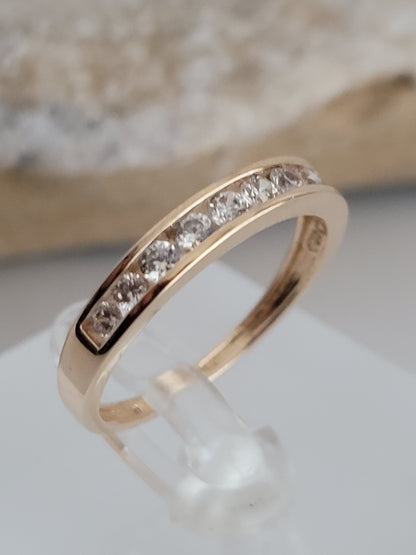 14k Size 7 Fancy Solid Yellow Gold Cubic Zirconia Band Ring!