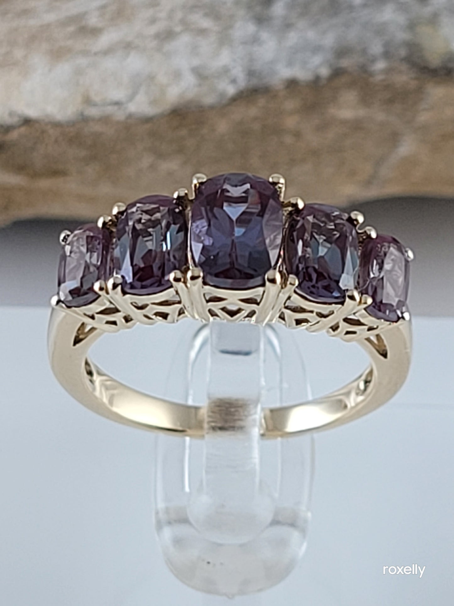 10k Size 5.75 Amazing Solid Yellow Gold Purple Blue Tanzanite Gemstone Ring