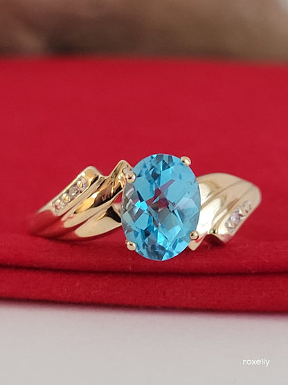 10k Size 7 Beautiful Solid Yellow Gold Blue Topaz and Genuine Diamonds Bypass Ring!