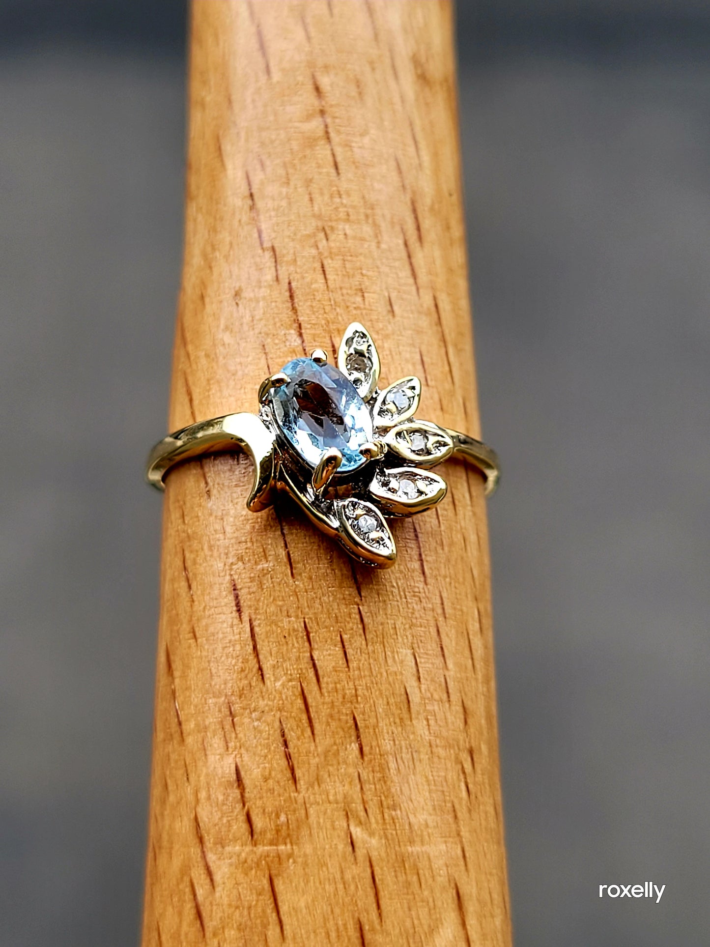 14k Size 6.25 Fancy Solid Yellow Gold Flower-Shaped Aquamarine and Diamond Ring!