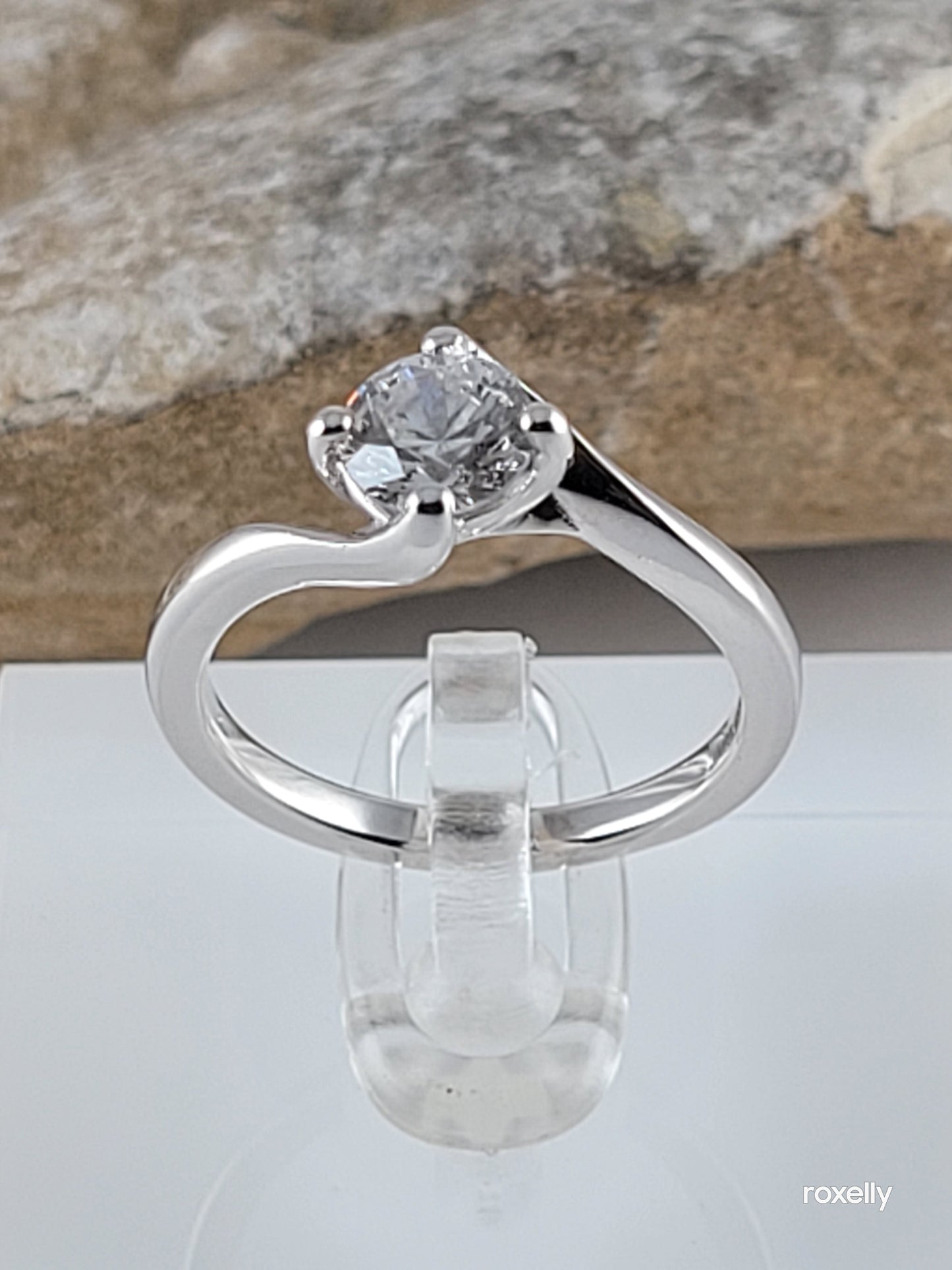 14k Size 6.25 Fancy Solid White Gold Cubic Zirconia Solitaire Ring!