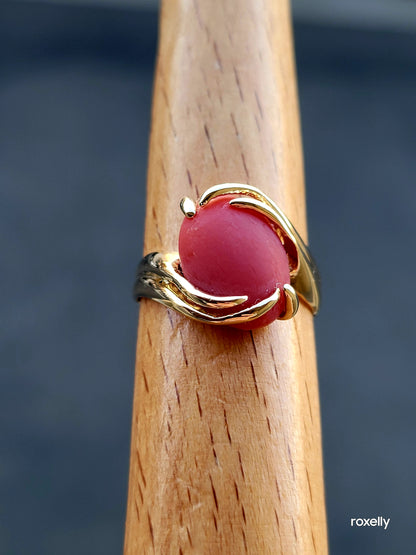 14k Size 8 Amazing Solid Yellow Gold Mate Coral Gemstone Ring!