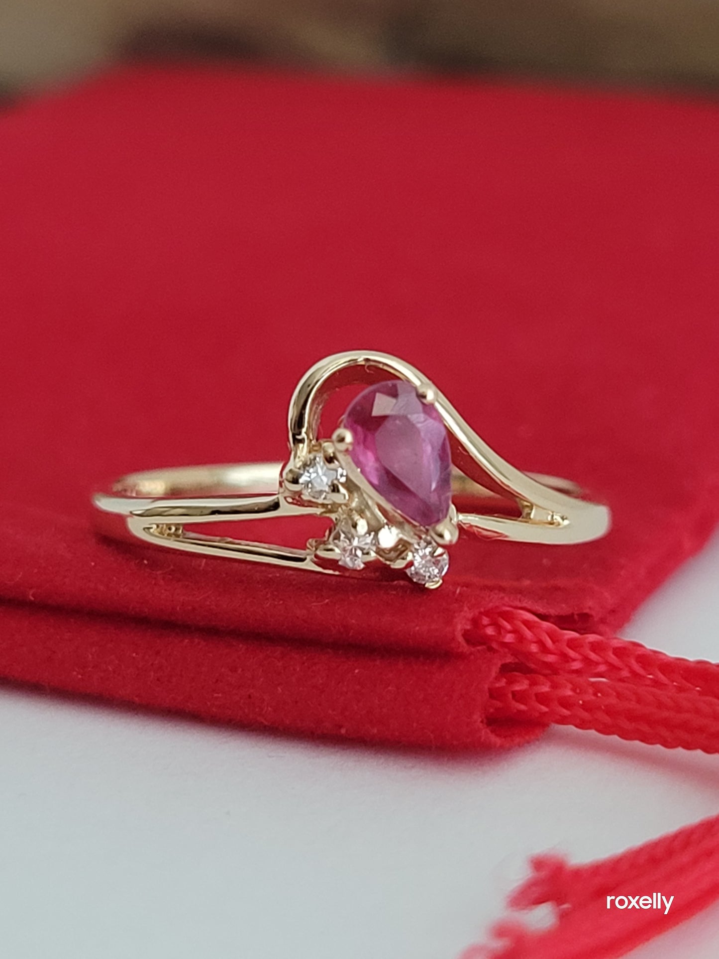 14k Size 6.5 Lovely Solid Yellow Gold Ruby Gemstone and Genuine Diamond Ring!