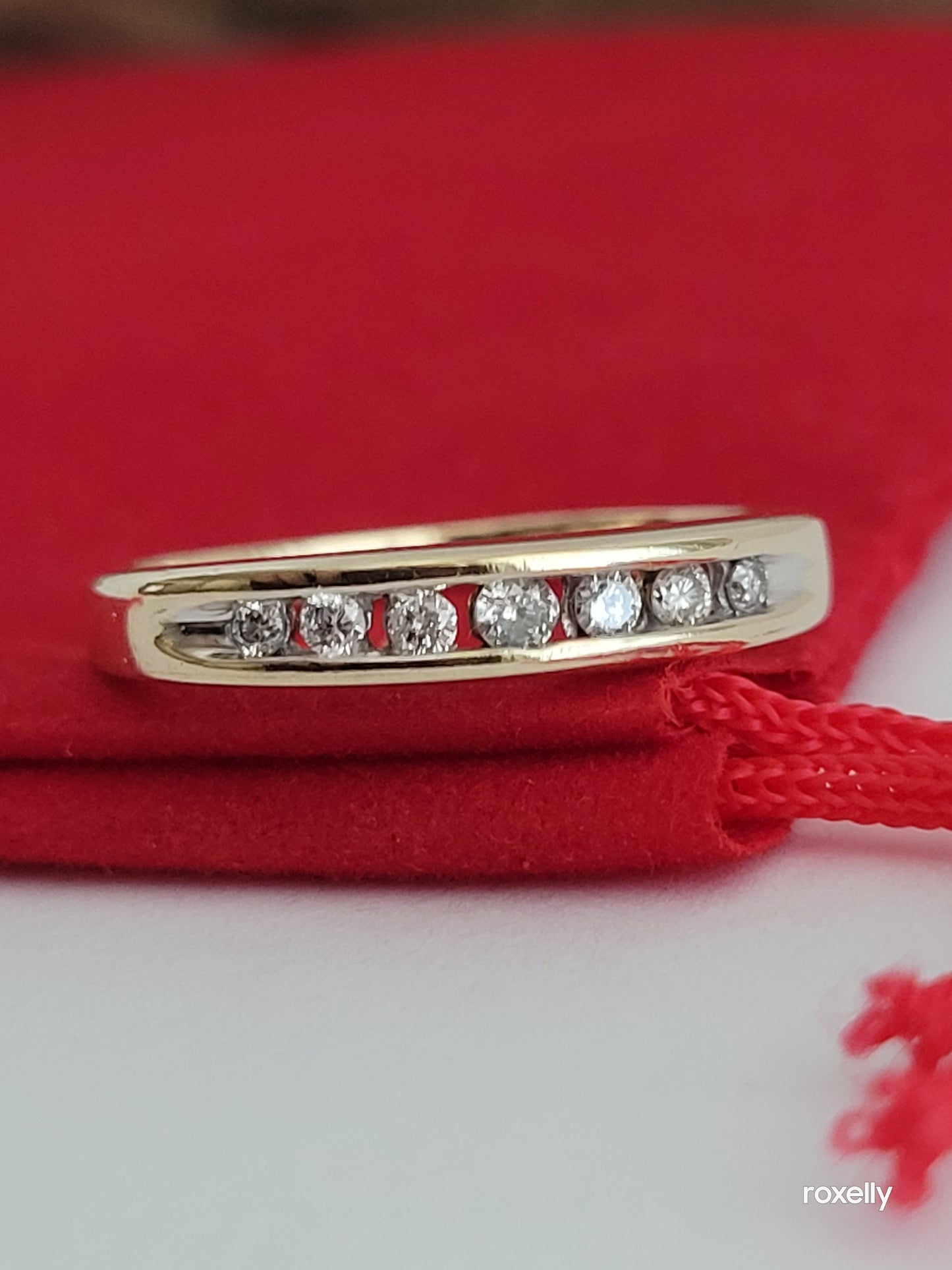 10k Size 6.75 Beautiful Solid Yellow Gold Genuine Diamonds Band Ring!