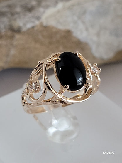 14k Size 6.5 Beautiful Solid Yellow Gold Onyx and Aquamarine Ring