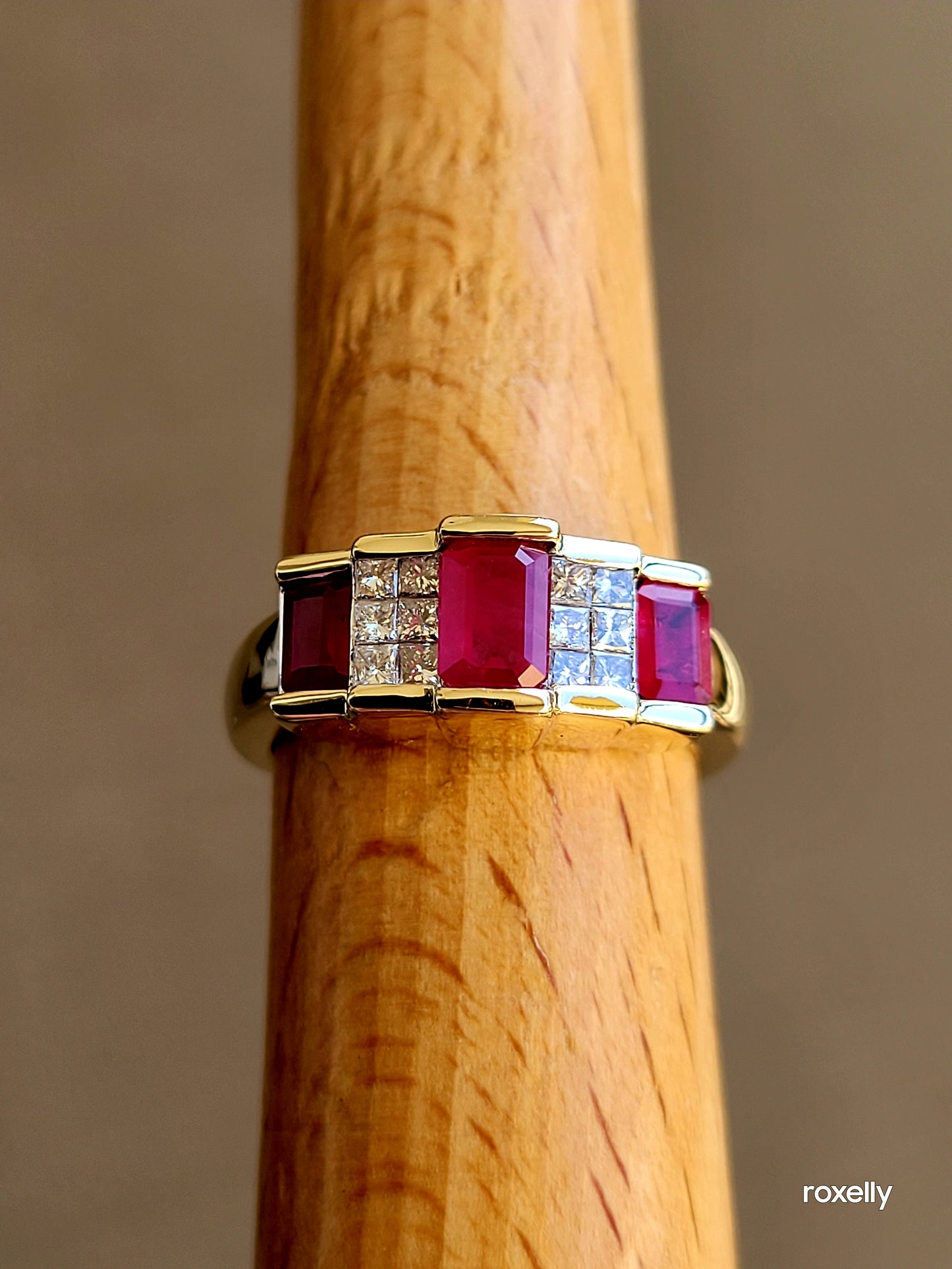 14k Size 7 Gorgeous Solid Yellow Gold Rubies and Genuine Diamonds Ring