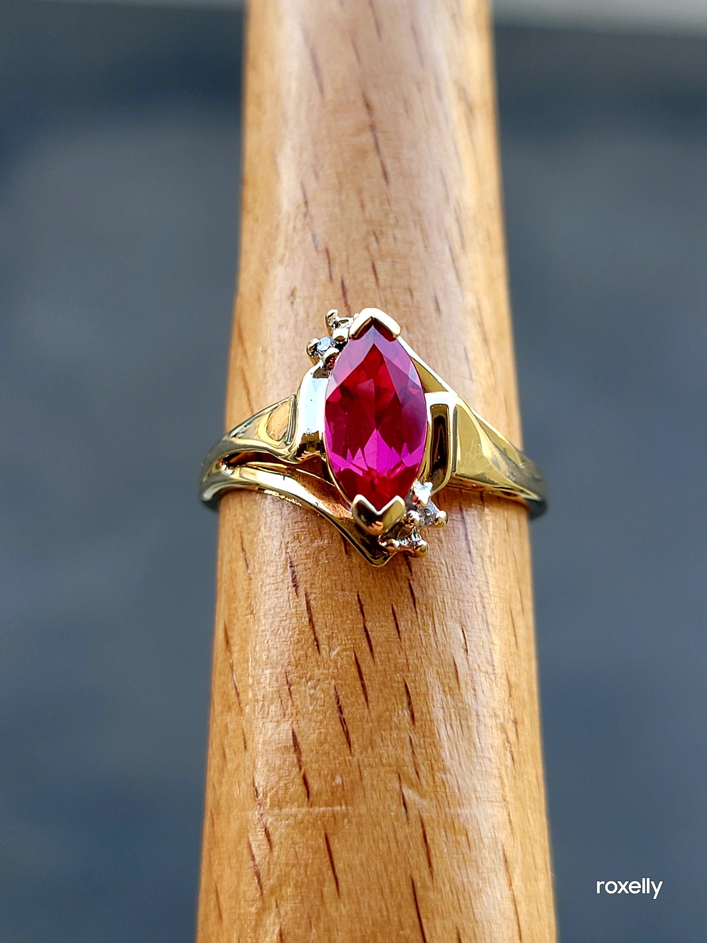 10k Size 6.5 Beautiful Solid Yellow Gold Ruby and Genuine Diamonds Ring