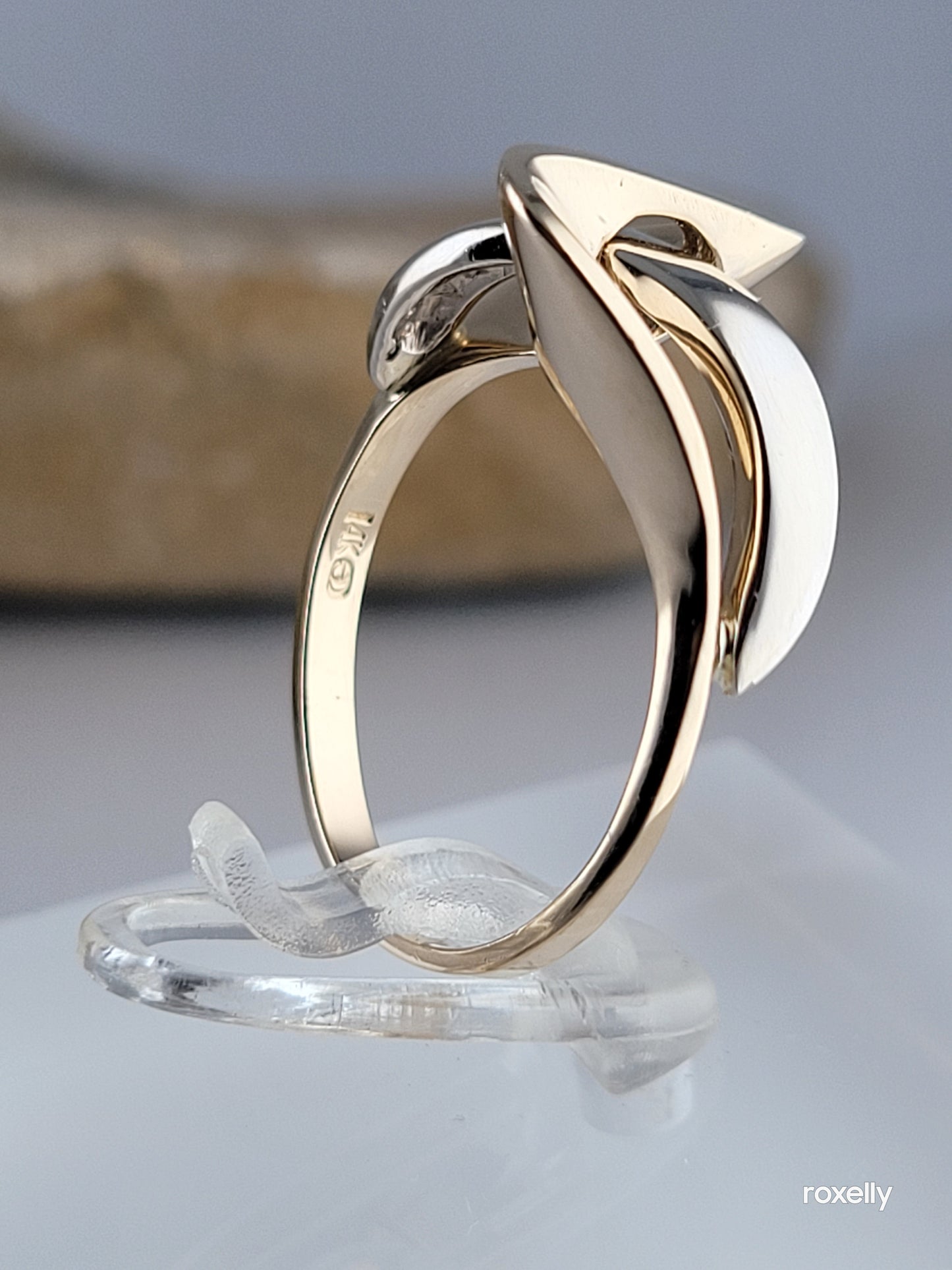 ❤️14k Size 6.5 Elegant Solid White and Yellow Gold Cocktail Ring!