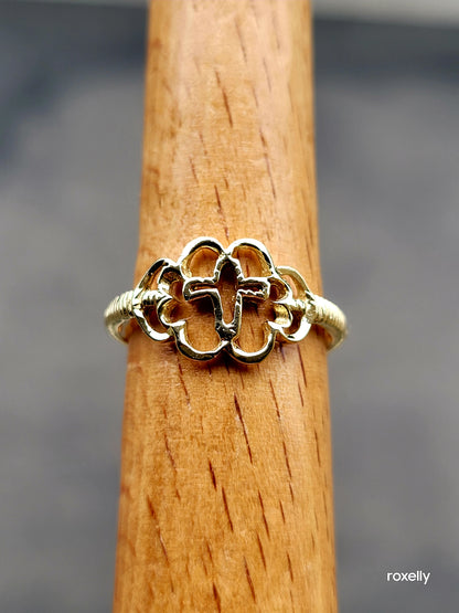 ❤️14k Size 6.5 Lovely Solid Yellow Gold Cocktail Ring!