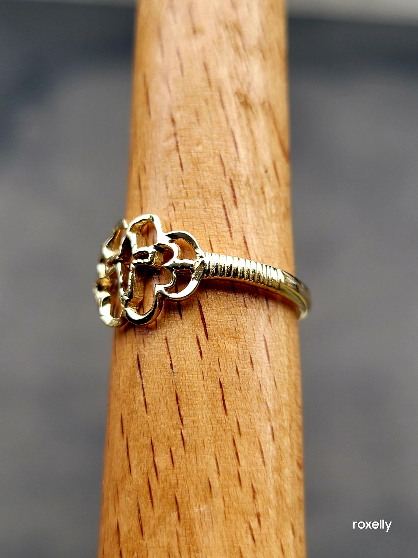 ❤️14k Size 6.5 Lovely Solid Yellow Gold Cocktail Ring!