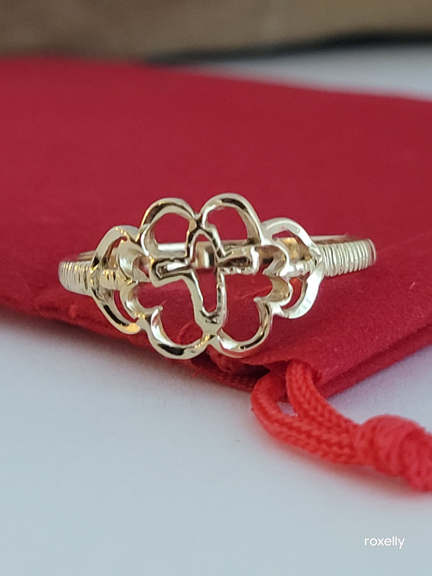 ❤️14k Size 6.5 Lovely Solid Yellow Gold Cocktail Ring!