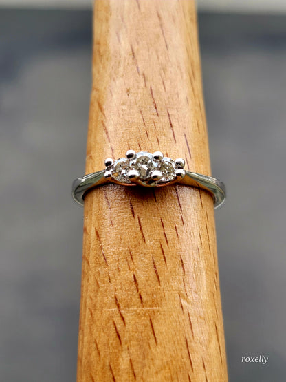 ❤️14k Size 7 Beautiful Solid White Gold Genuine Diamonds Ring!