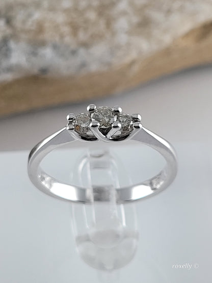 ❤️14k Size 7 Beautiful Solid White Gold Genuine Diamonds Ring!