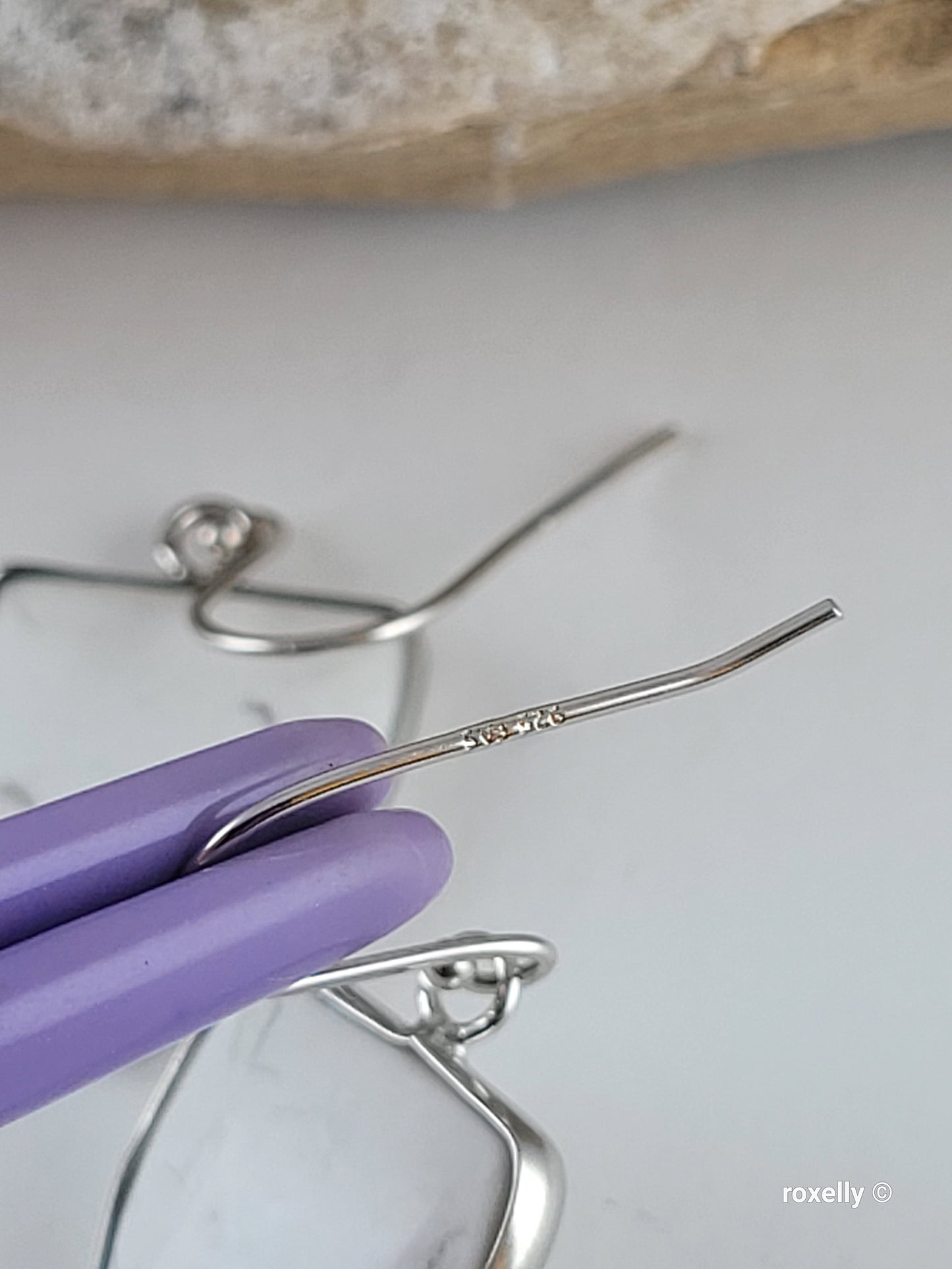 ❤️925 Precious Sterling Silver Triangle Shaped Howlite Drop Earrings!