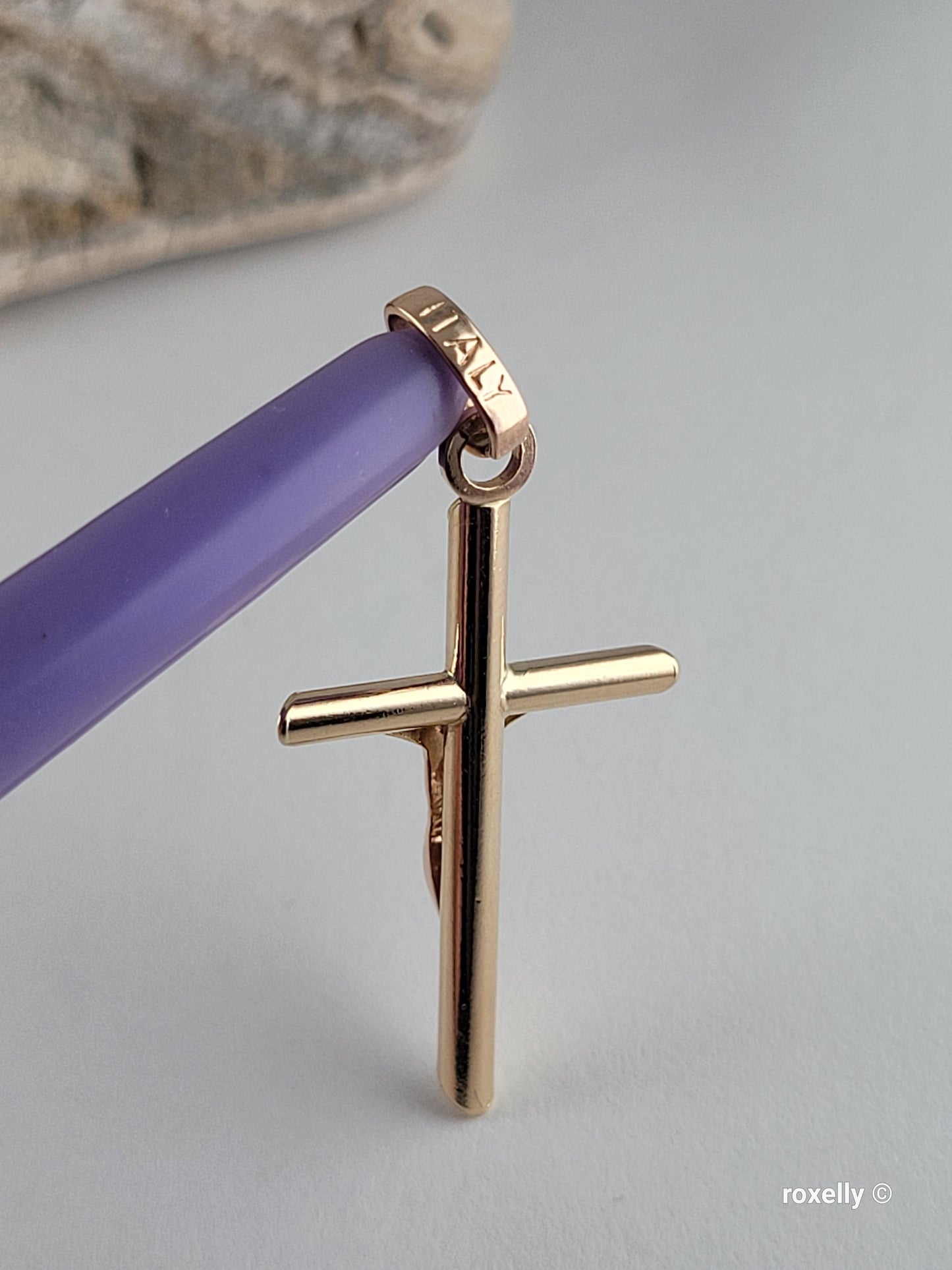 ❤️14k Small Solid Yellow Gold Crucifix Pendant!