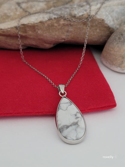 ♥️Sterling Silver Pear Shaped Howlite Drop Pendant Necklace