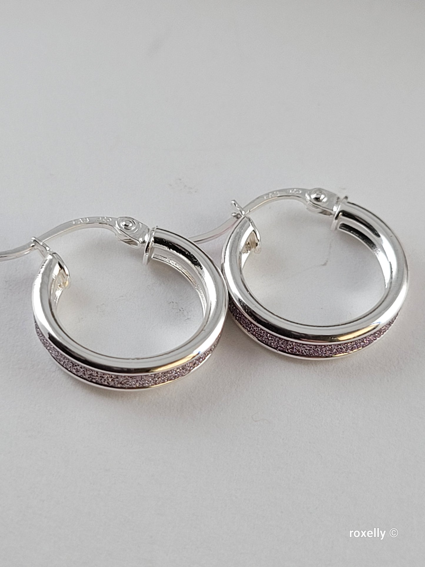 ♥️Sterling Silver Small Sandblasted Hoop Earrings! Bellos Aretes Con Efecto De Arena