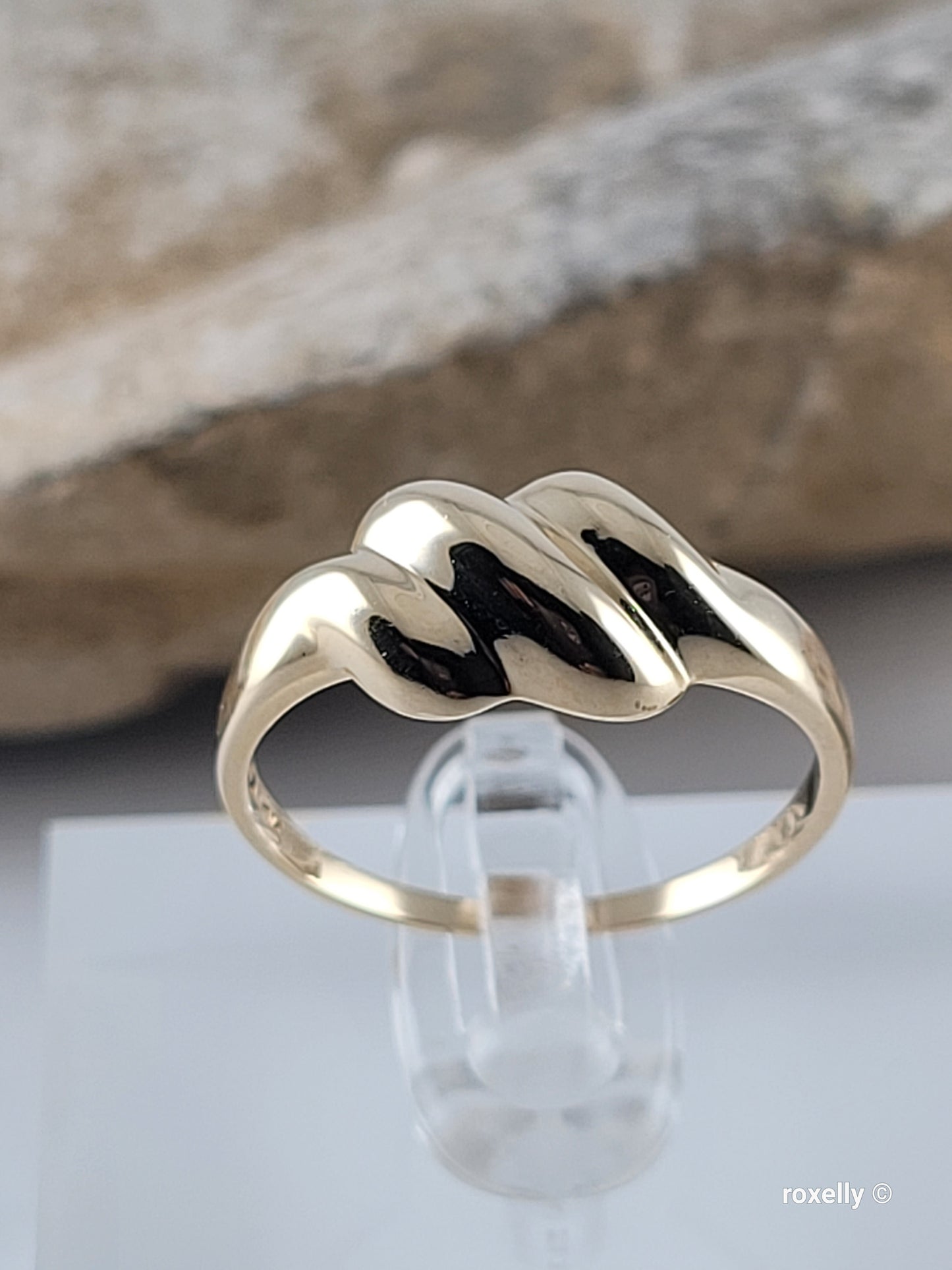 ❤️10k Size 8.25 Precious Solid Yellow Gold Grooved Puffy Band Ring!