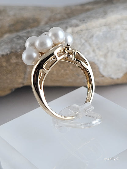 ❤️10k Size 6 Beautiful Solid Yellow Gold Fresh-Water Pearl and Diamond Ring!