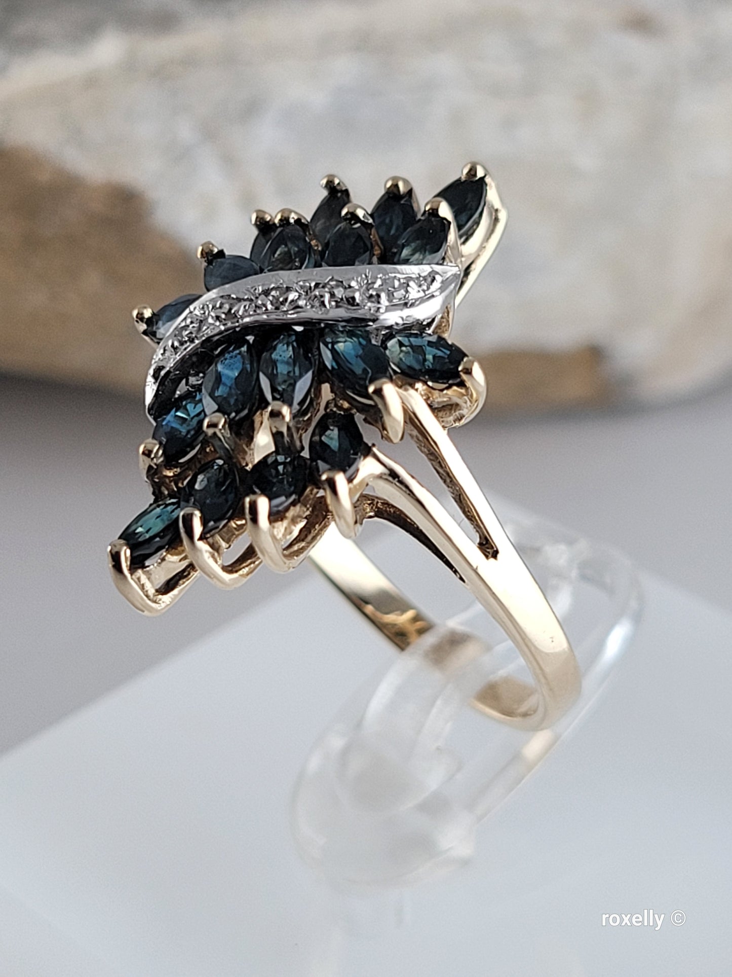 ❤️10k Size 5.75 Precious Solid Yellow Gold Sapphire and Diamond Ring!