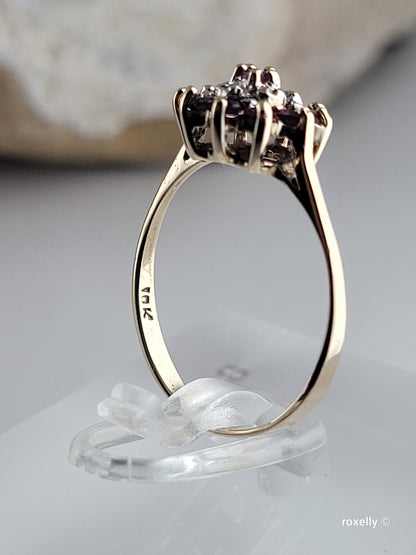 ❤️10k Size 6 Precious Solid Yellow Gold Rubies and Diamond Ring!