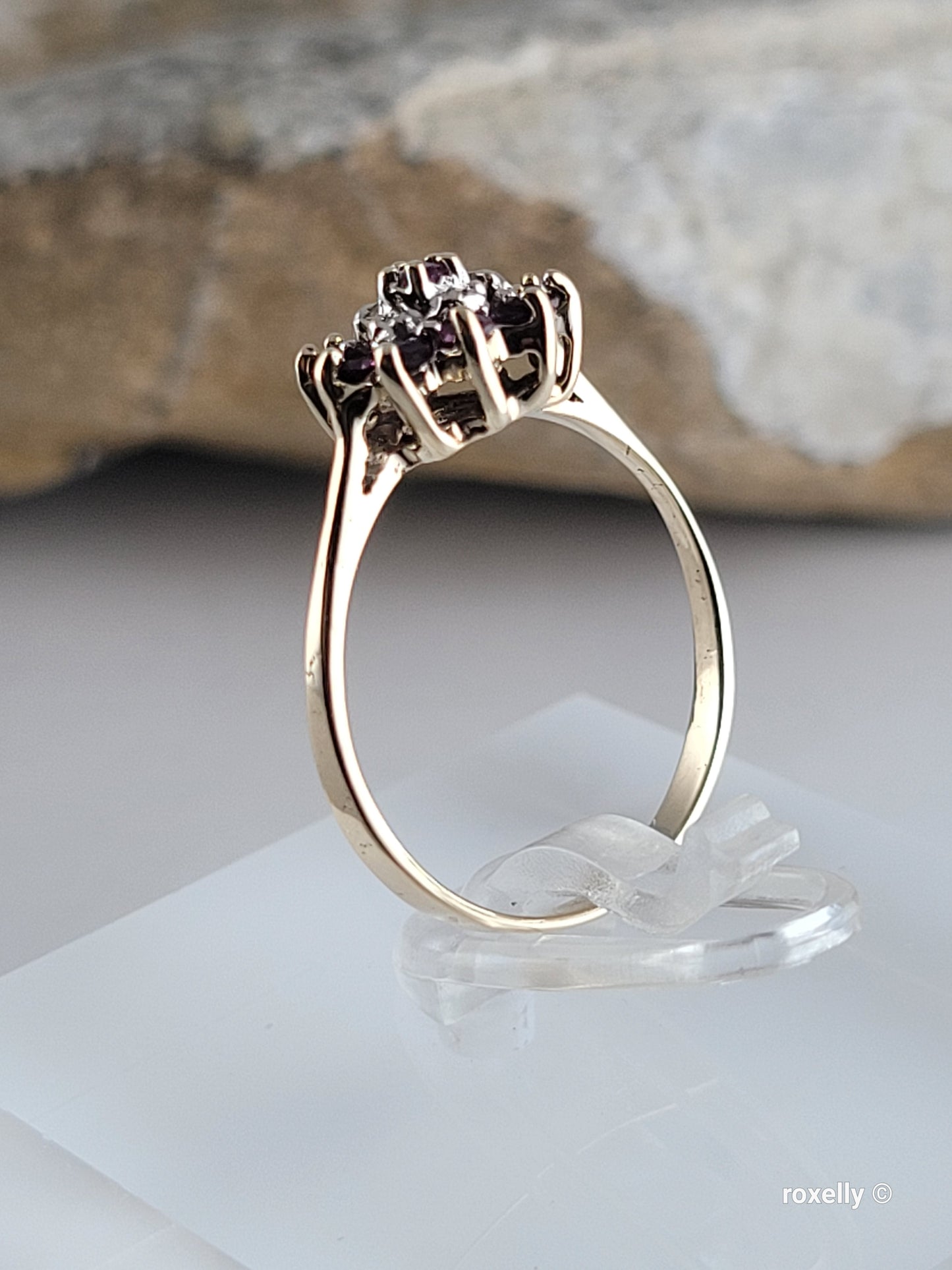 ❤️10k Size 6 Precious Solid Yellow Gold Rubies and Diamond Ring!