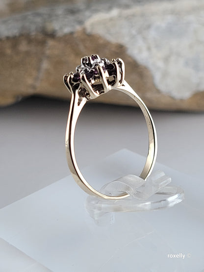 ❤️10k Size 6 Precious Solid Yellow Gold Rubies and Diamond Ring!