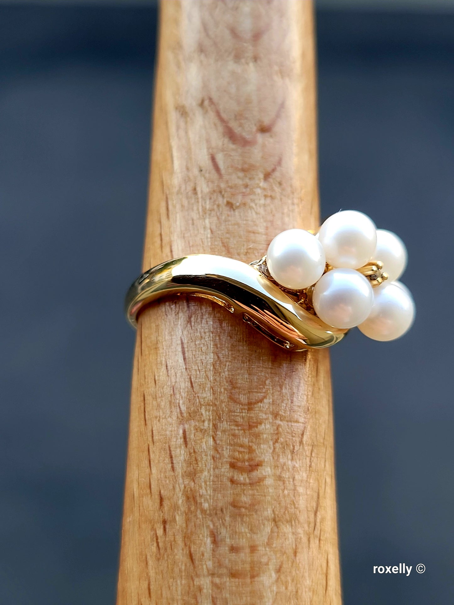 ❤️10k Size 6 Beautiful Solid Yellow Gold Fresh-Water Pearl and Diamond Ring!
