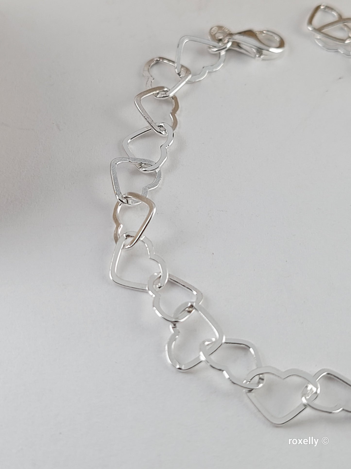♥️Sterling Silver Delicate Italian Heart-Shaped Link Bracelet, Beautiful
