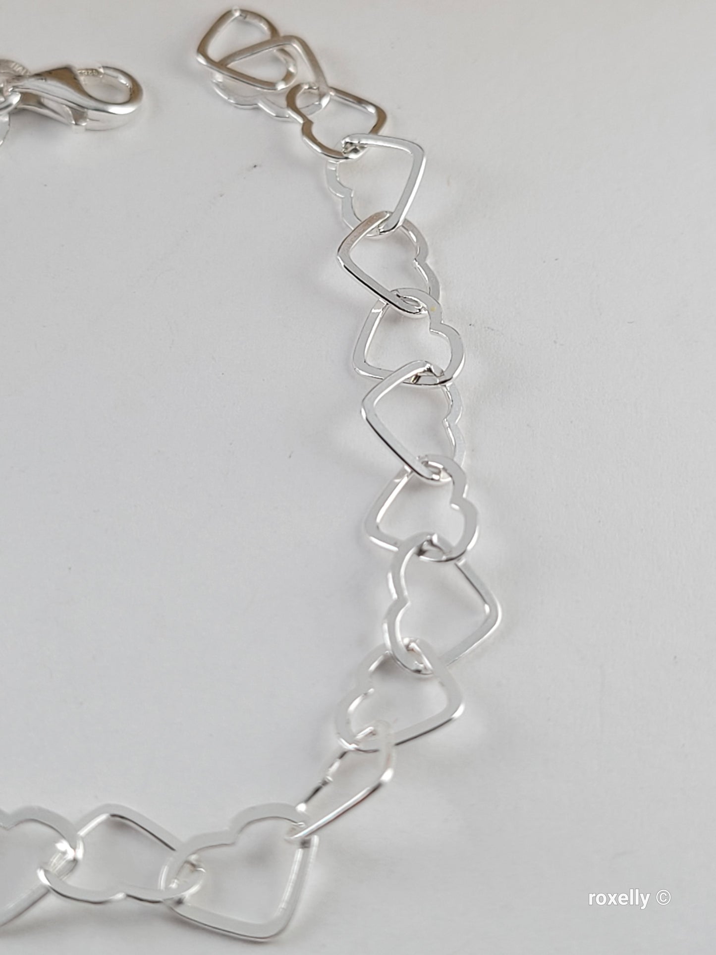 ♥️Sterling Silver Delicate Italian Heart-Shaped Link Bracelet, Beautiful