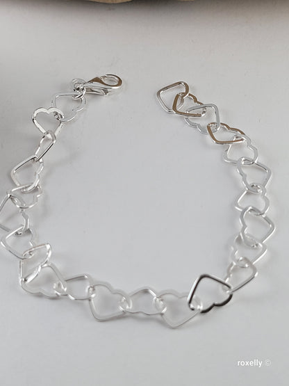 ♥️Sterling Silver Delicate Italian Heart-Shaped Link Bracelet, Beautiful