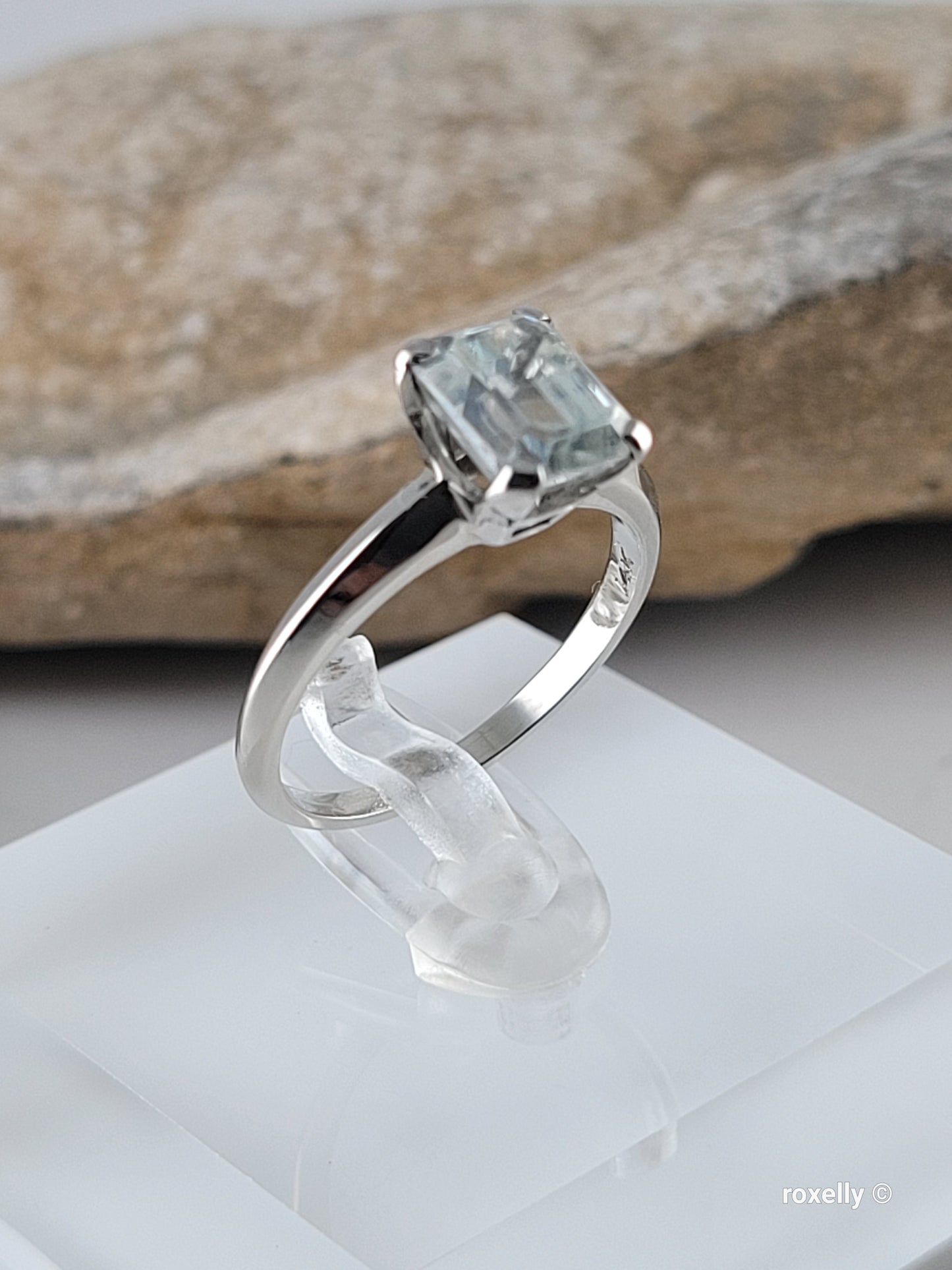 ❤️14k Size 6.75 Beautiful Solid White Topaz Ring!