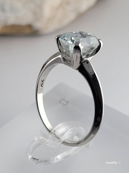 ❤️14k Size 6.75 Beautiful Solid White Topaz Ring!