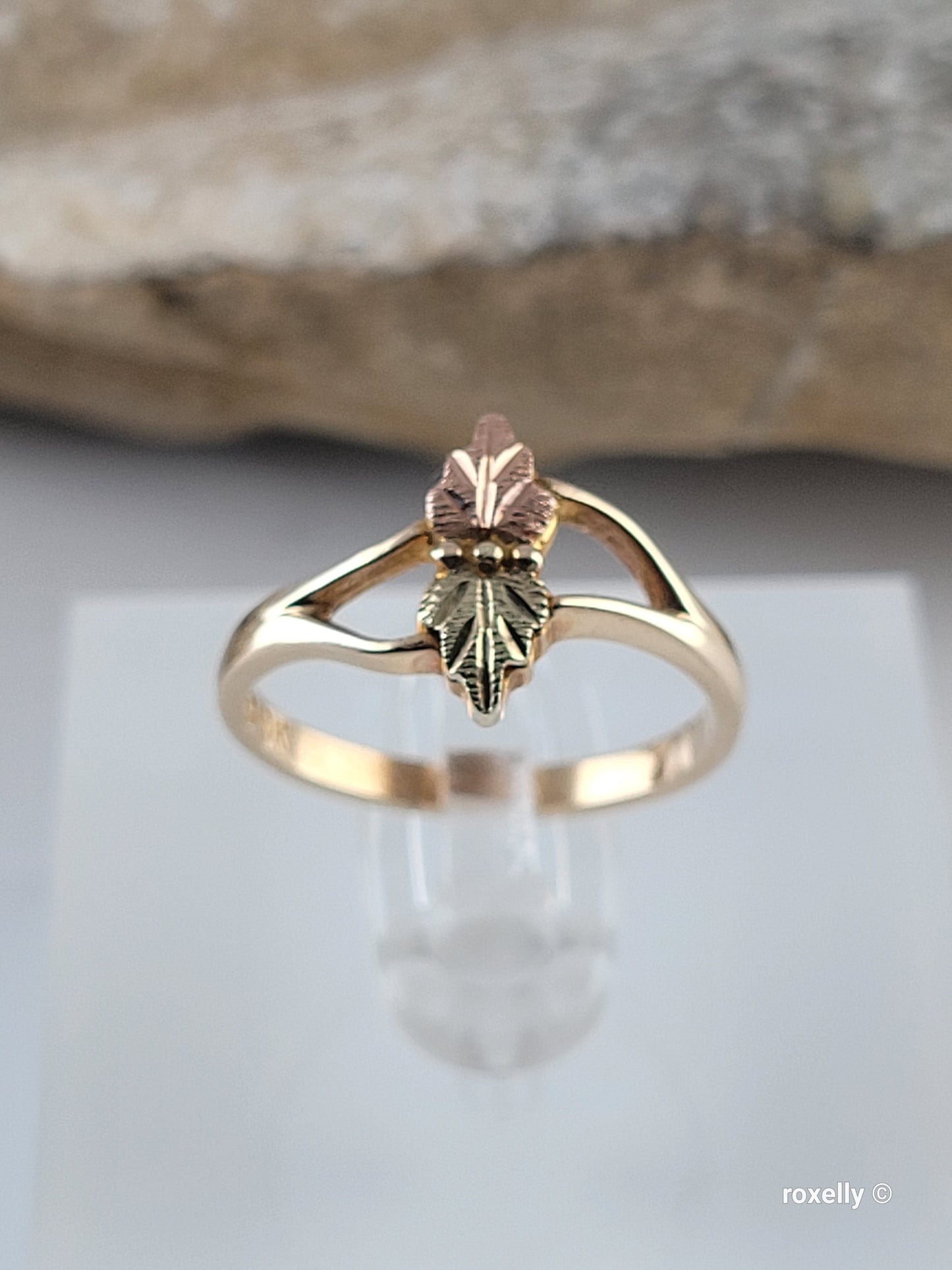 ❤️10k Size 6 Precious Solid Yellow Gold Leaves-Shaped Black Hills Ring!