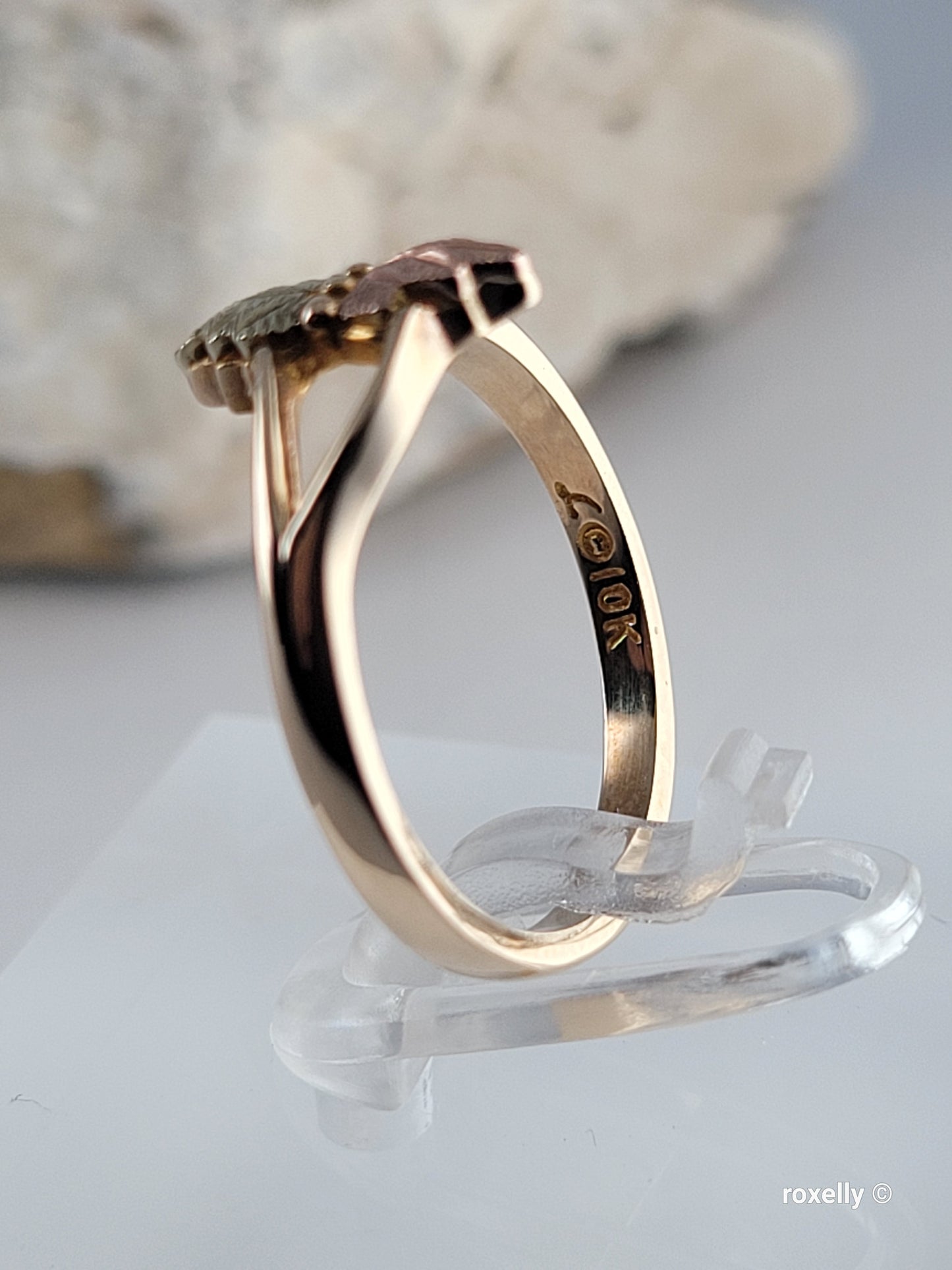 ❤️10k Size 6 Precious Solid Yellow Gold Leaves-Shaped Black Hills Ring!