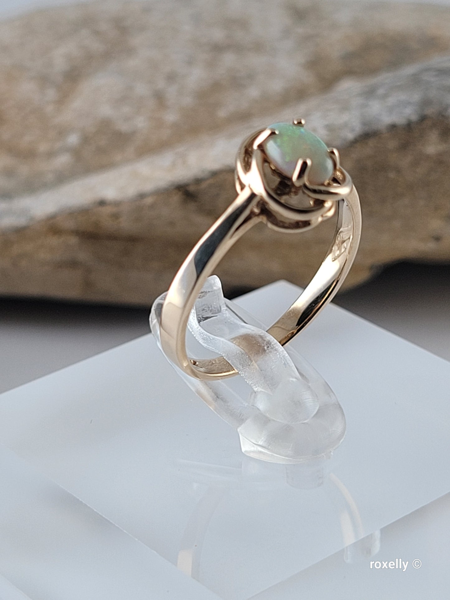 ❤️10k Size 6.25 Precious Solid Yellow Gold Fire Opal Ring!