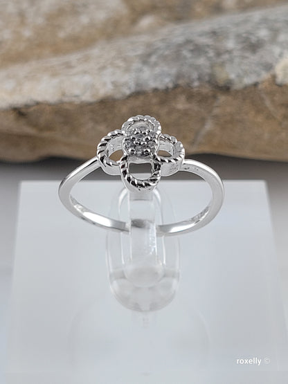 ❤️925 Size 7 Precious Sterling Silver Cubic Zirconia Ring!