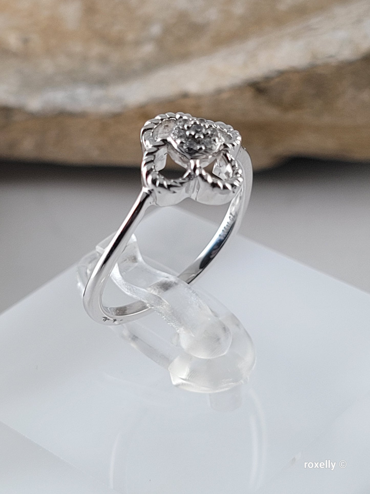 ❤️925 Size 7 Precious Sterling Silver Cubic Zirconia Ring!