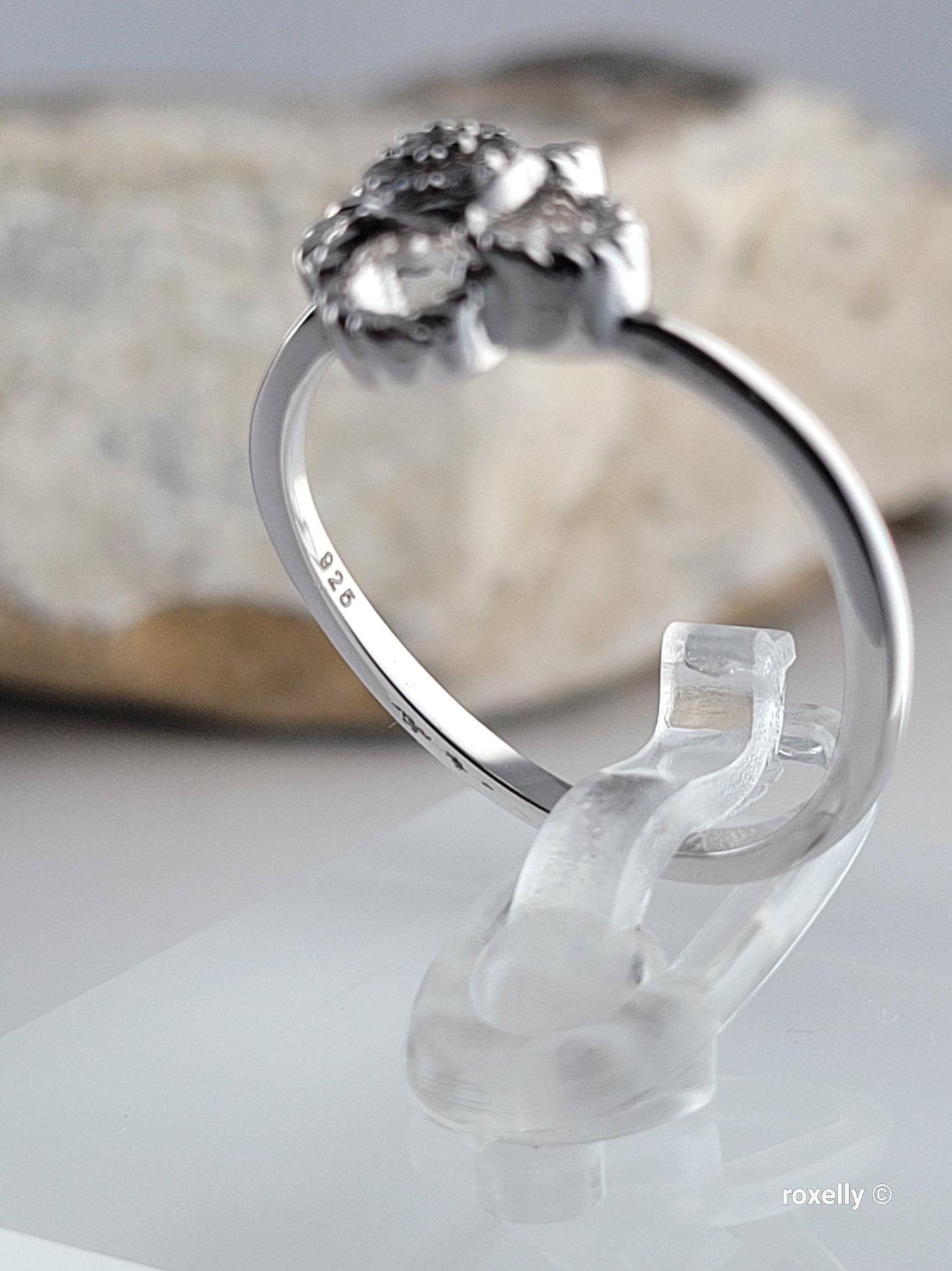 ❤️925 Size 7 Precious Sterling Silver Cubic Zirconia Ring!